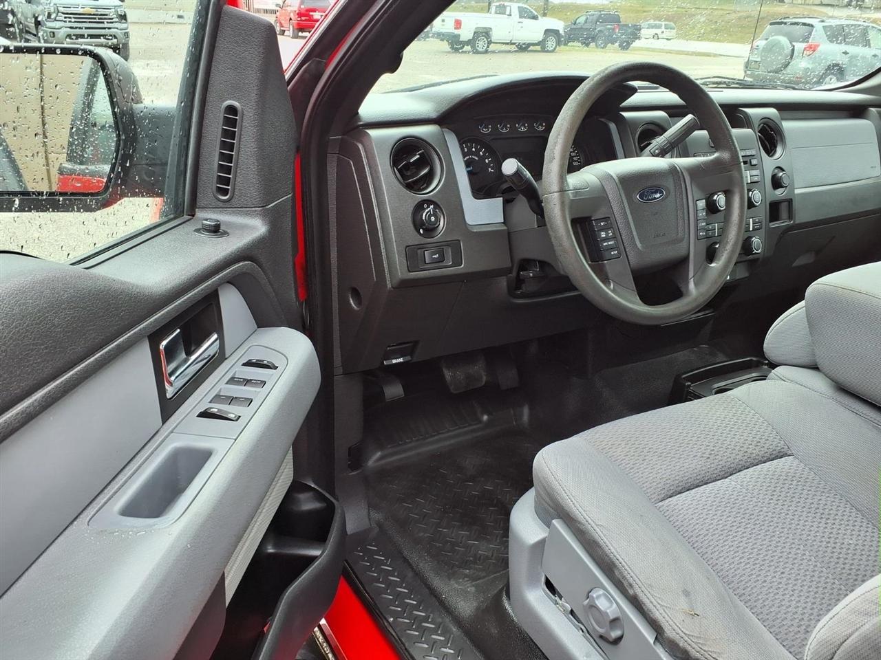 Ford F-150 4WD SuperCab 145" XLT 2014