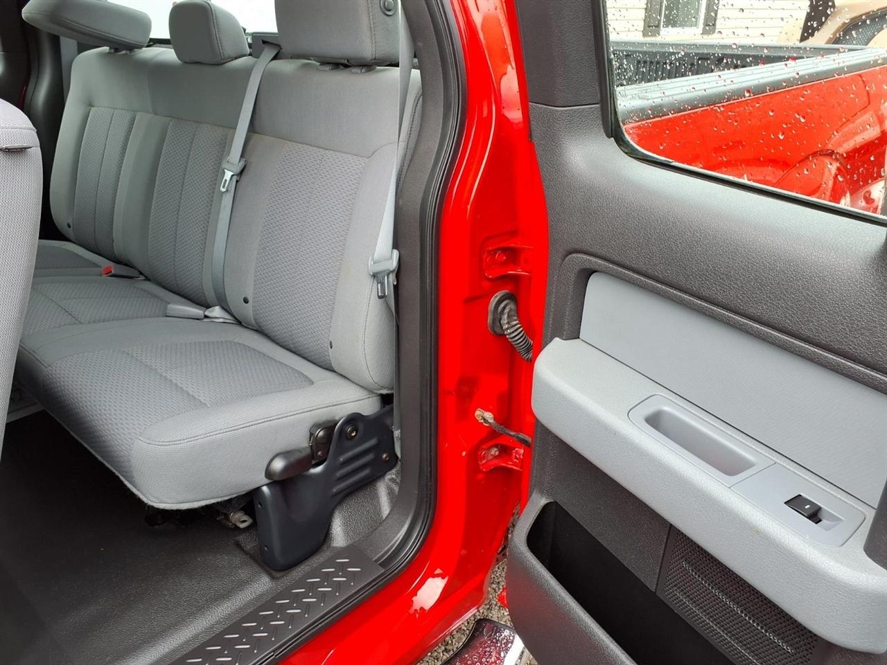 Ford F-150 4WD SuperCab 145" XLT 2014