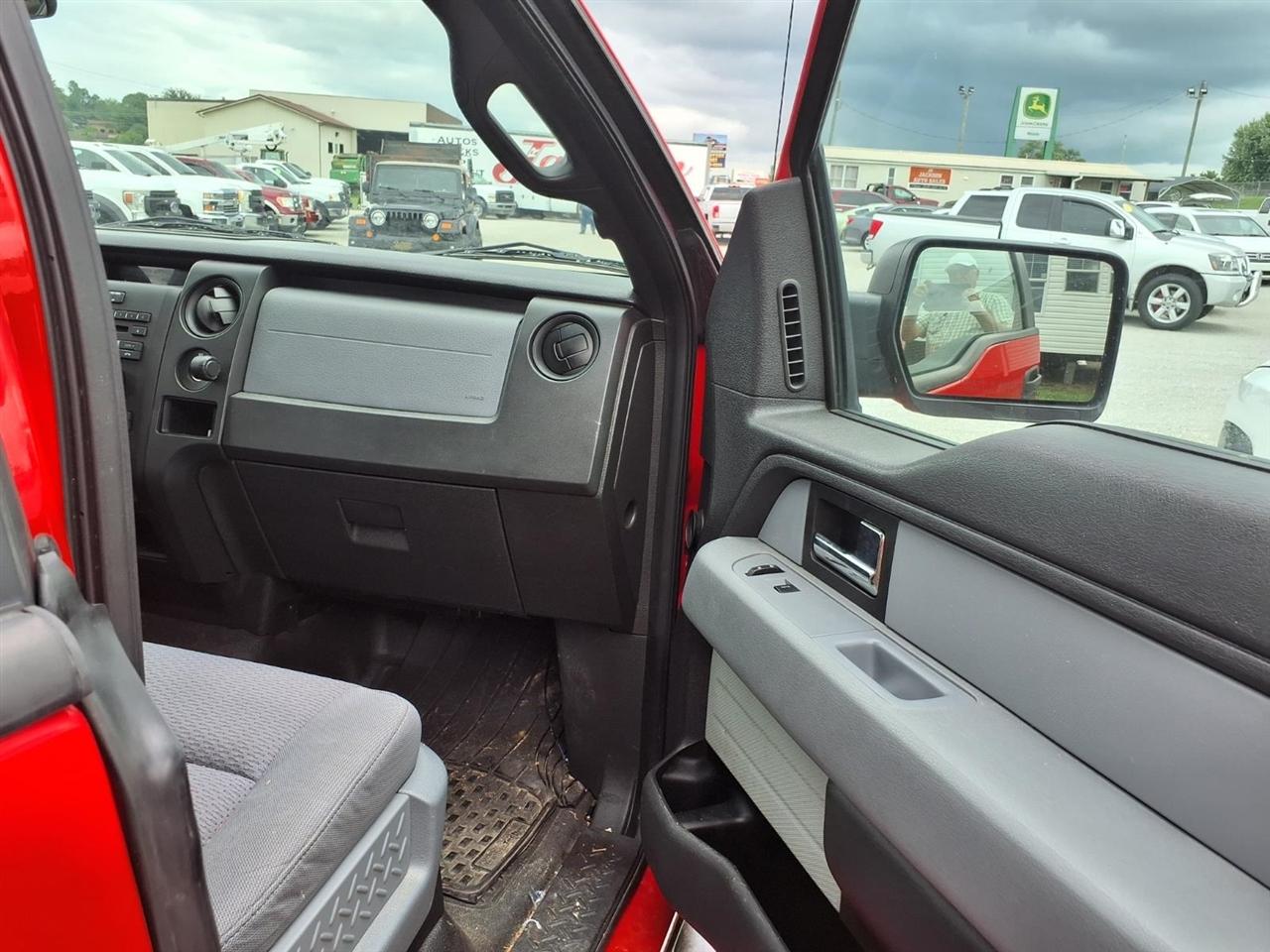 Ford F-150 4WD SuperCab 145" XLT 2014