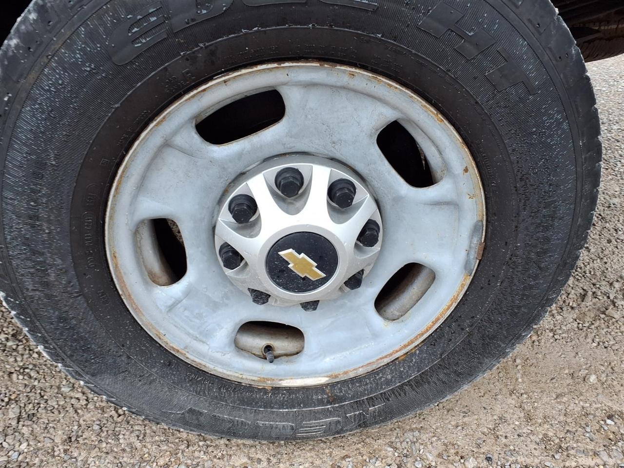 Chevrolet Silverado 2500HD 2WD Reg Cab 133.7" Work Truck 2014