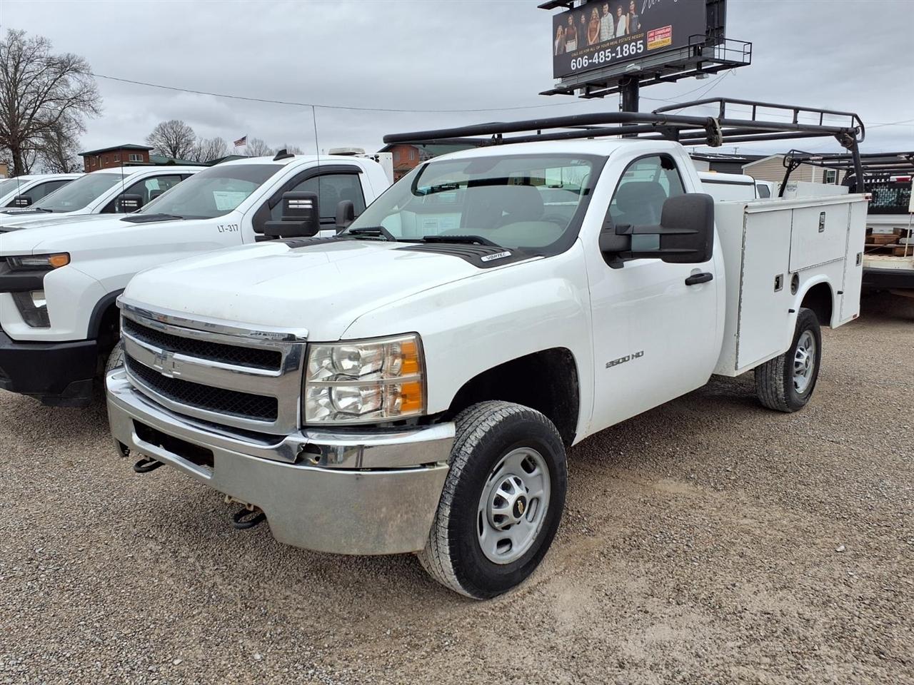 Chevrolet Silverado 2500HD 2WD Reg Cab 133.7" Work Truck 2014
