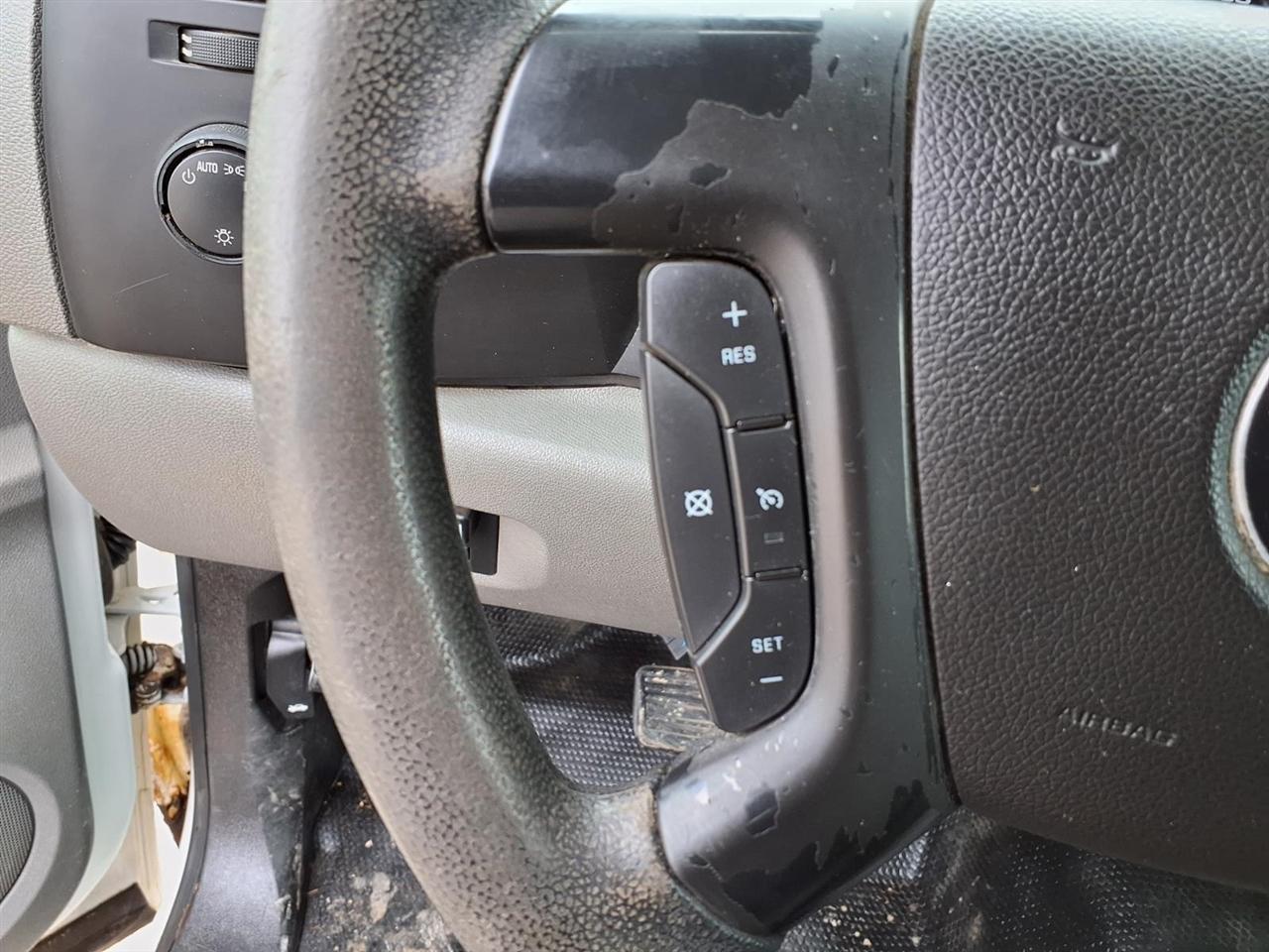 Chevrolet Silverado 2500HD 2WD Reg Cab 133.7" Work Truck 2014