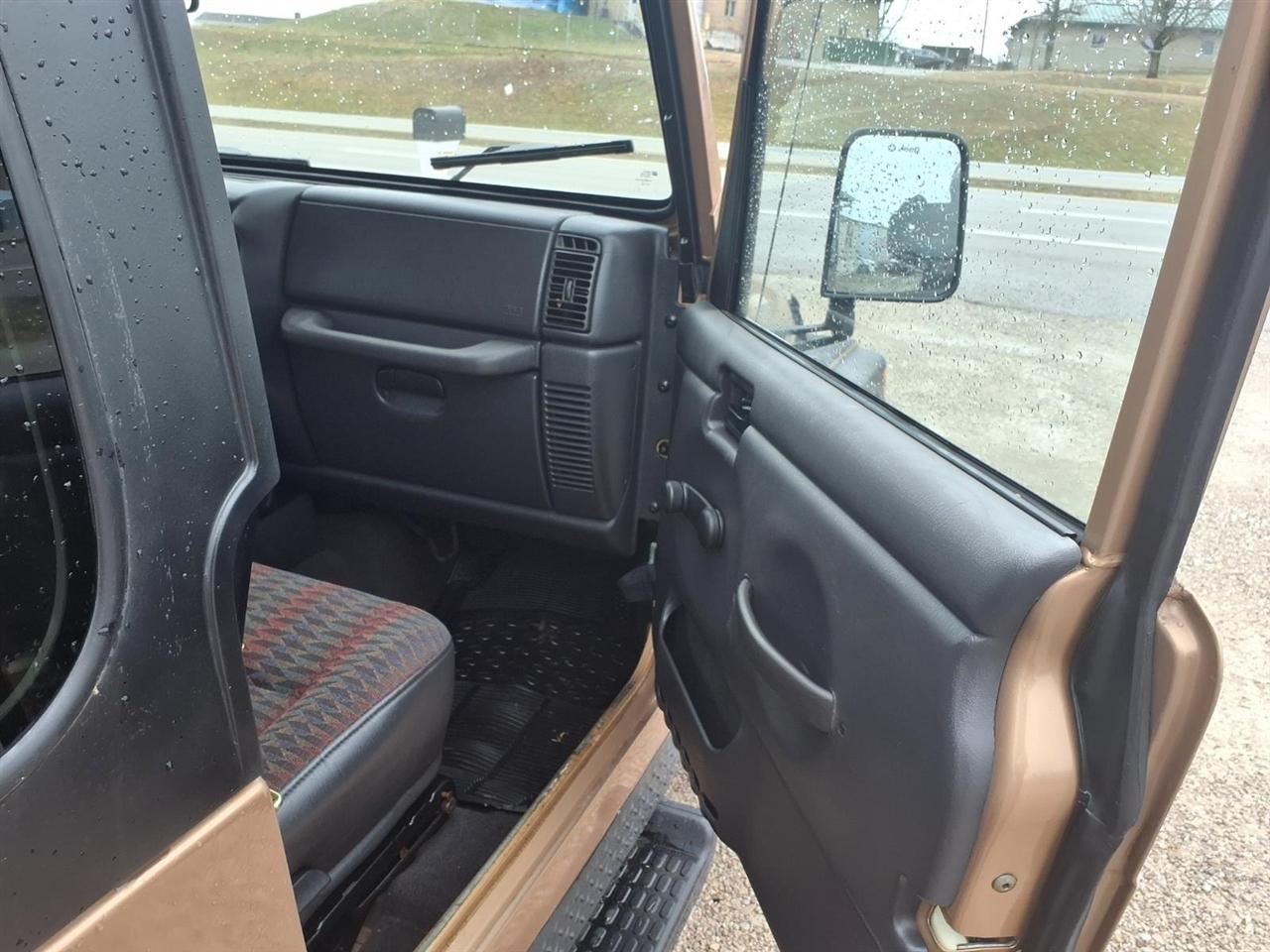 Jeep Wrangler 2dr Sport 1999