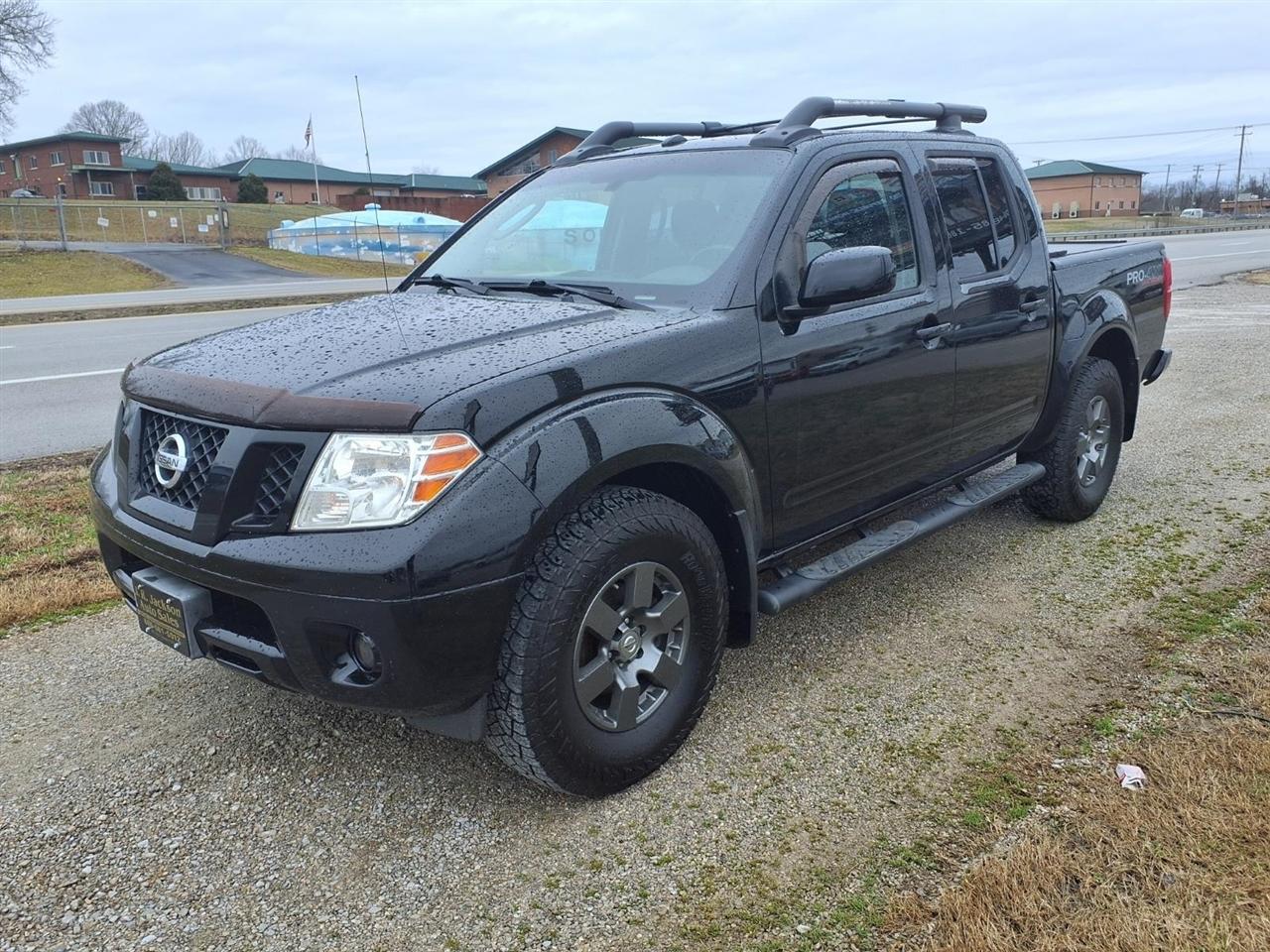 2010 Nissan Frontier 4WD Crew Cab SWB Auto PRO-4X