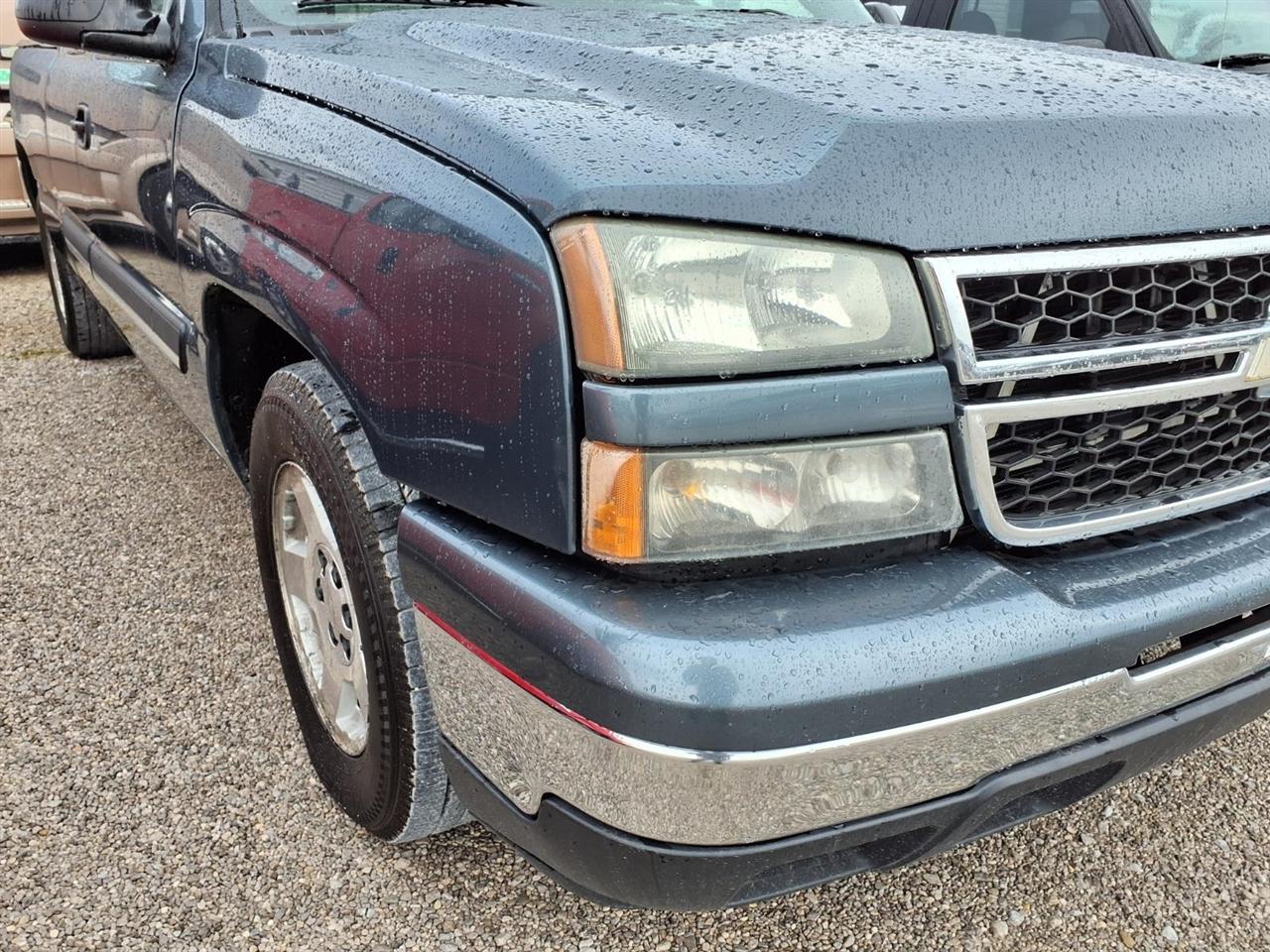 Chevrolet Silverado 1500 Ext Cab 143.5" WB 2WD LT1 2006