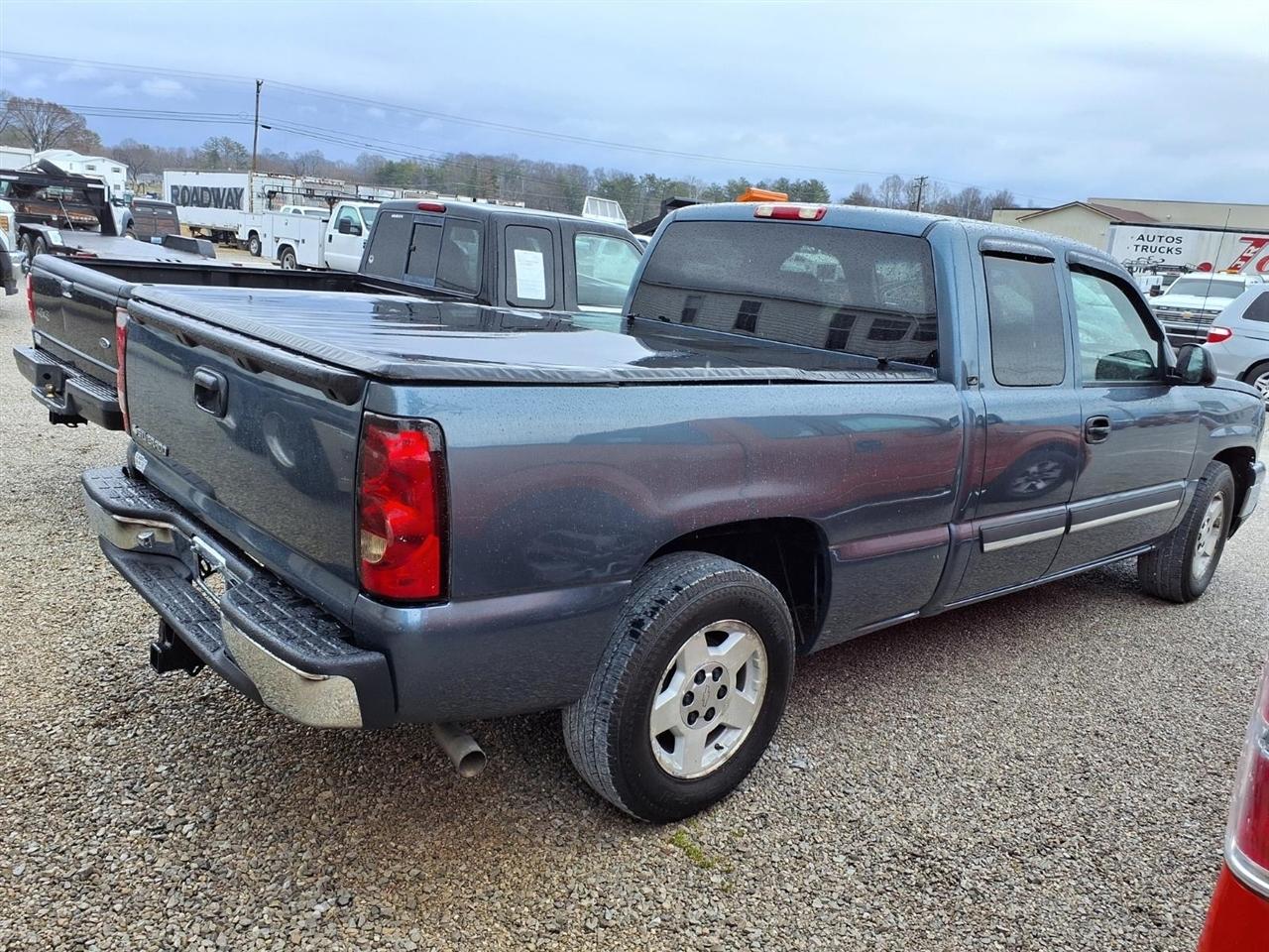 Chevrolet Silverado 1500 Ext Cab 143.5" WB 2WD LT1 2006