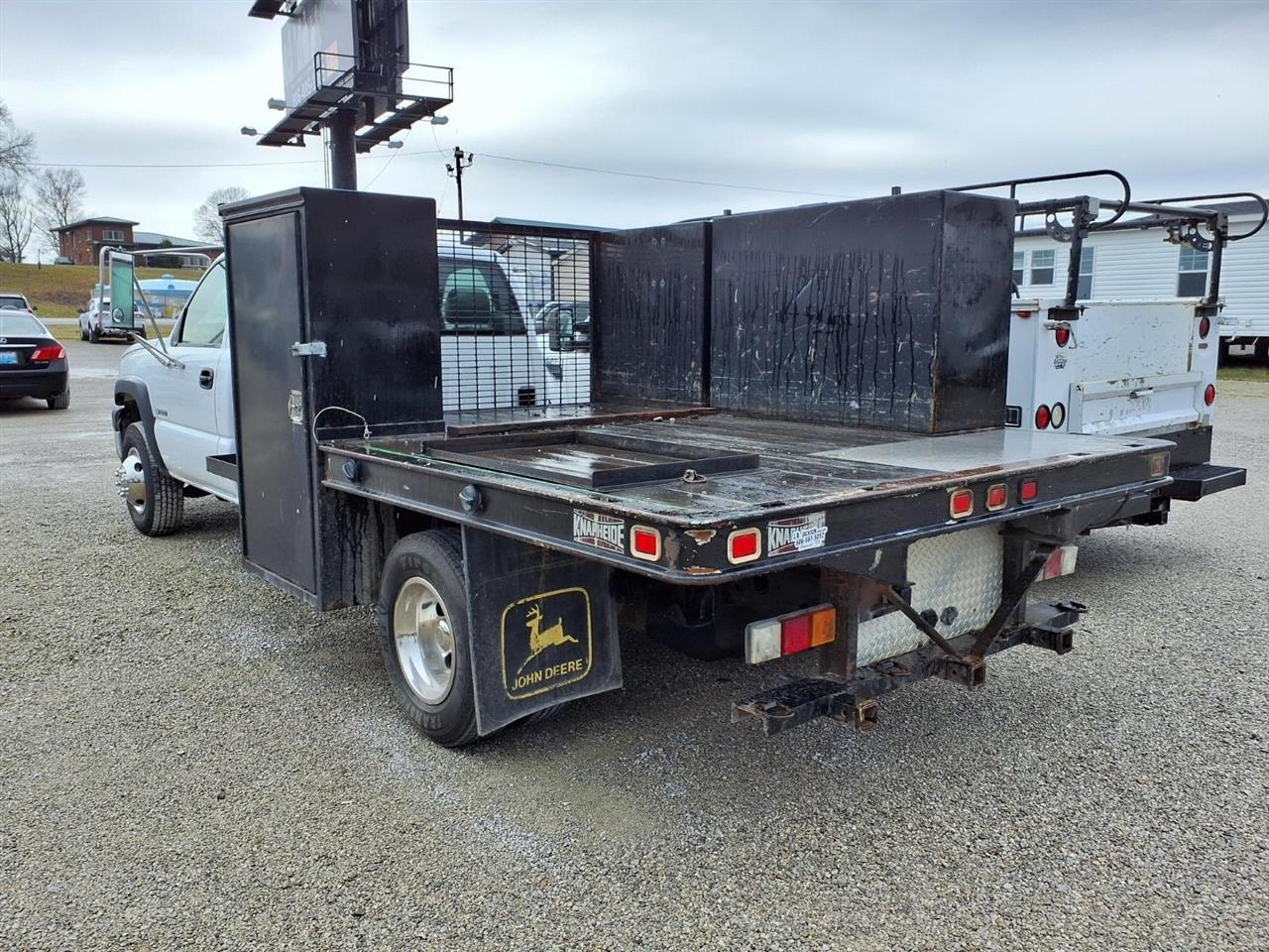 Chevrolet Silverado 3500 Classic 4WD Reg Cab 161.5" WB, 84.9" CA WT 2007