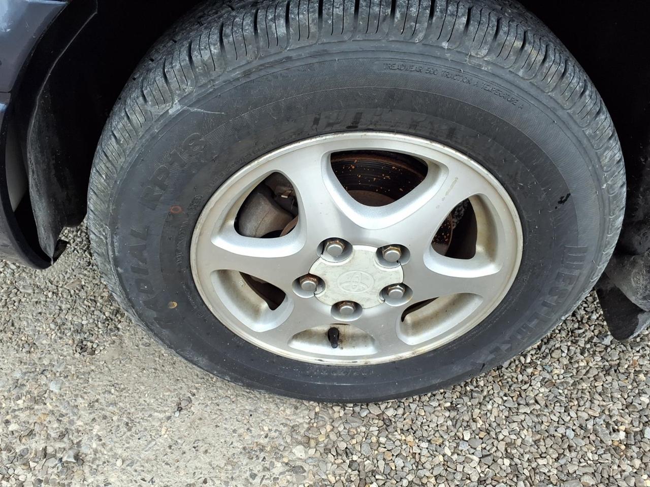 Toyota Camry 4dr Sdn XLE Auto 1998