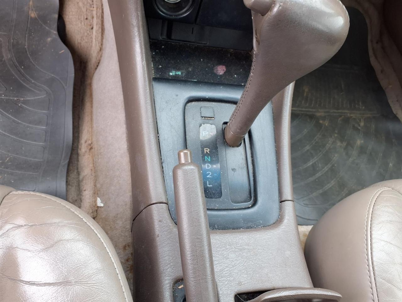 Toyota Camry 4dr Sdn XLE Auto 1998