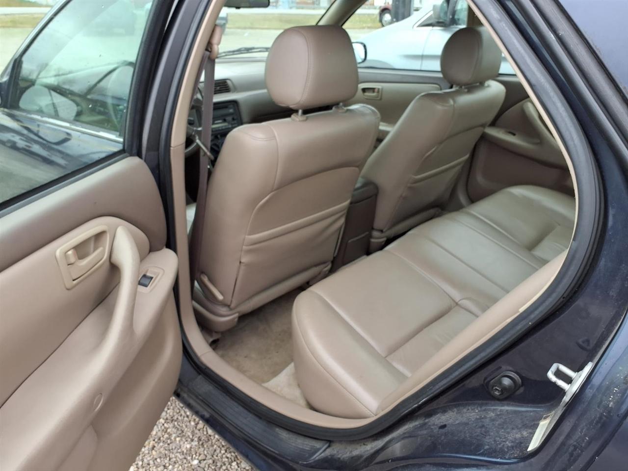 Toyota Camry 4dr Sdn XLE Auto 1998