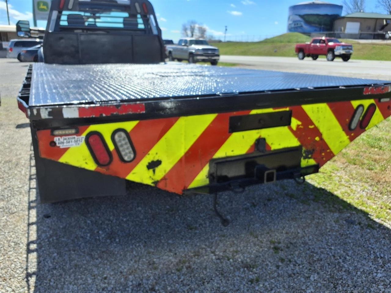 Ford Super Duty F-550 DRW XLT 4WD Reg Cab 145" WB 60" CA 2020