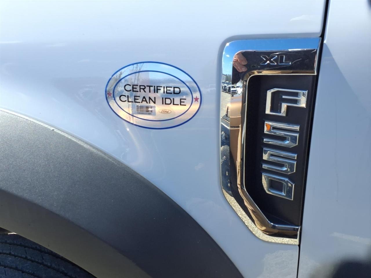 Ford Super Duty F-550 DRW XLT 4WD Reg Cab 145" WB 60" CA 2020