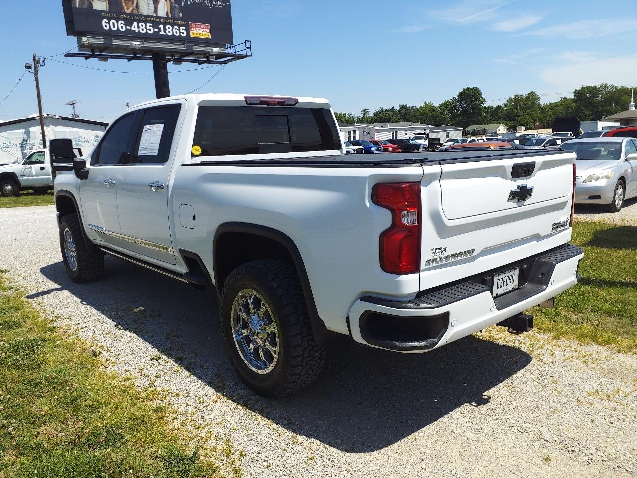 Chevrolet Silverado 2500HD 4WD Crew Cab 159" High Country 2024