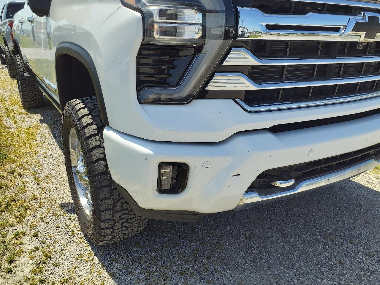 Chevrolet Silverado 2500HD 4WD Crew Cab 159" High Country 2024