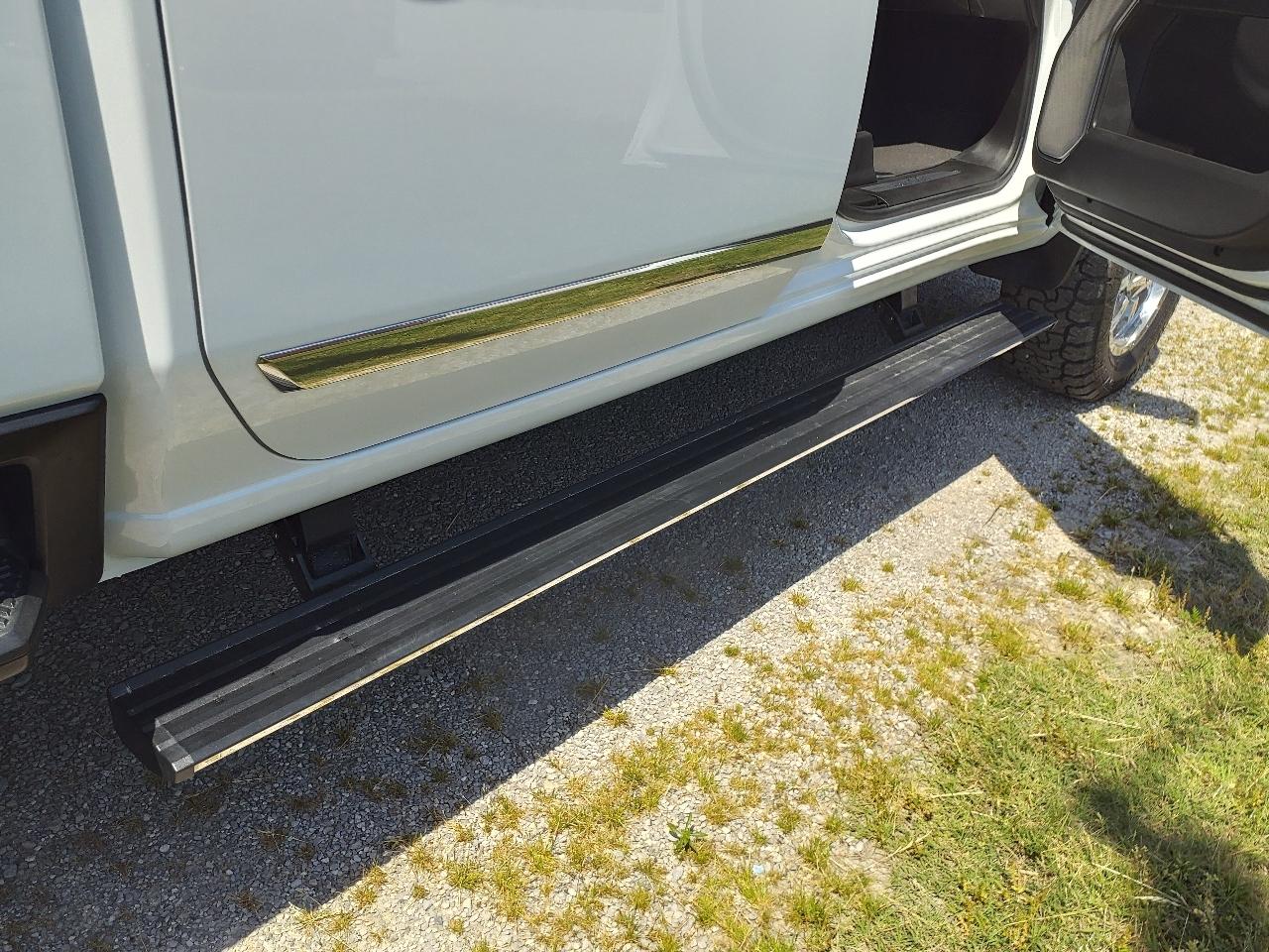 Chevrolet Silverado 2500HD 4WD Crew Cab 159" High Country 2024