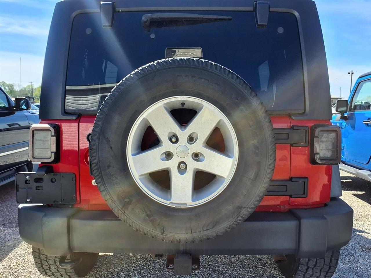 Jeep Wrangler Unlimited 4WD 4dr Sport 2014