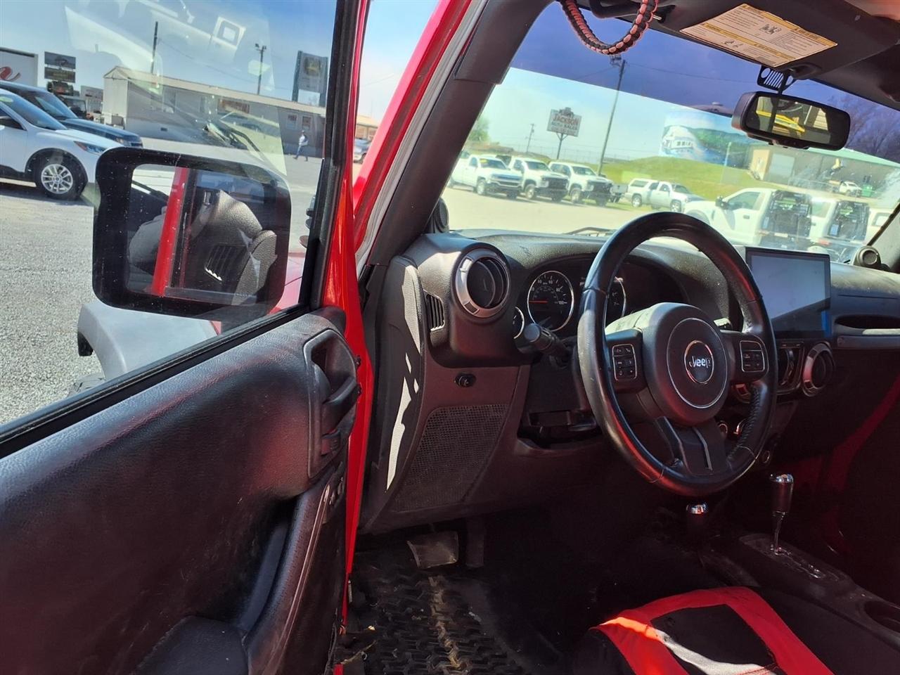 Jeep Wrangler Unlimited 4WD 4dr Sport 2014