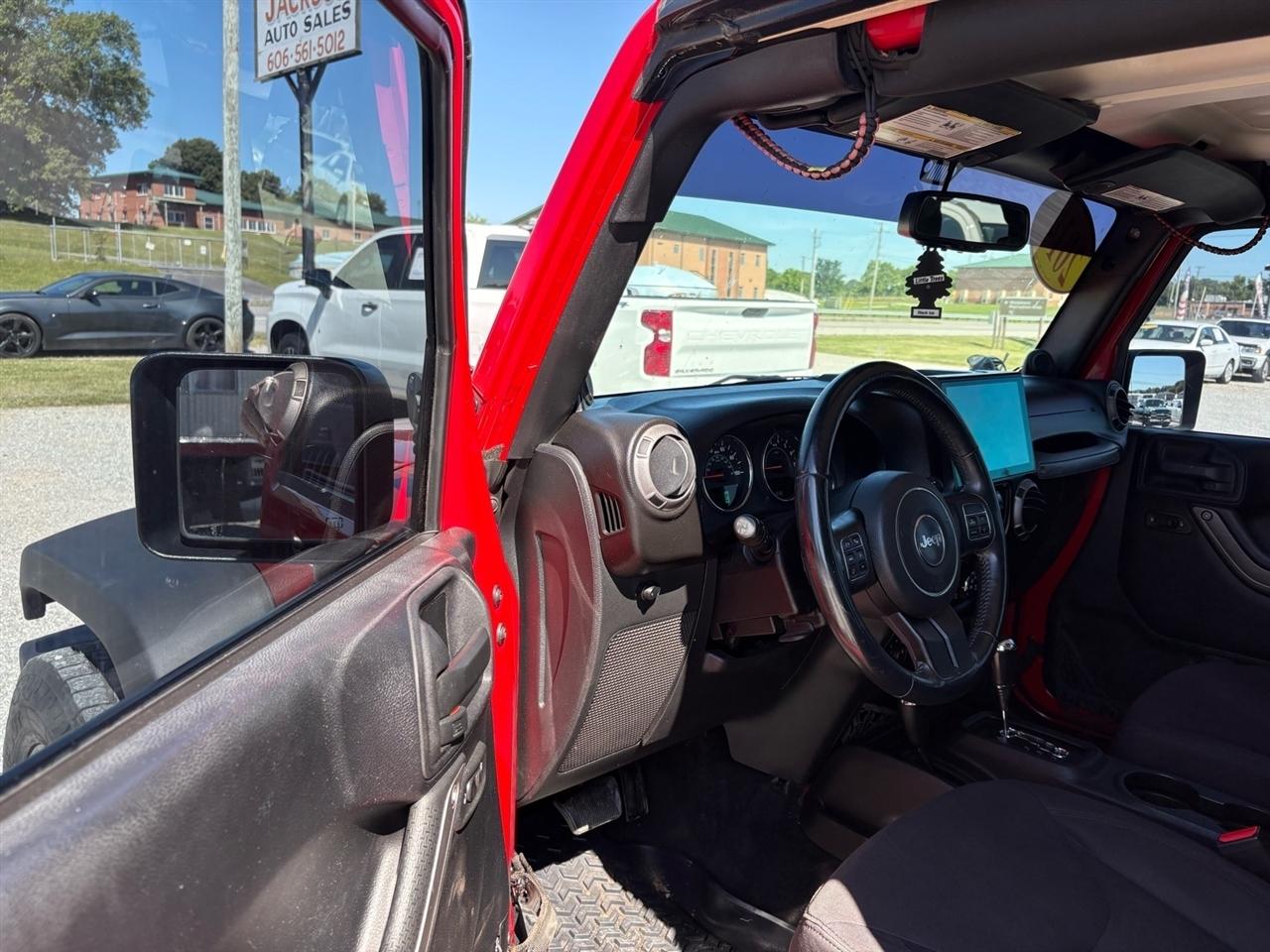 Jeep Wrangler Unlimited 4WD 4dr Sport 2014