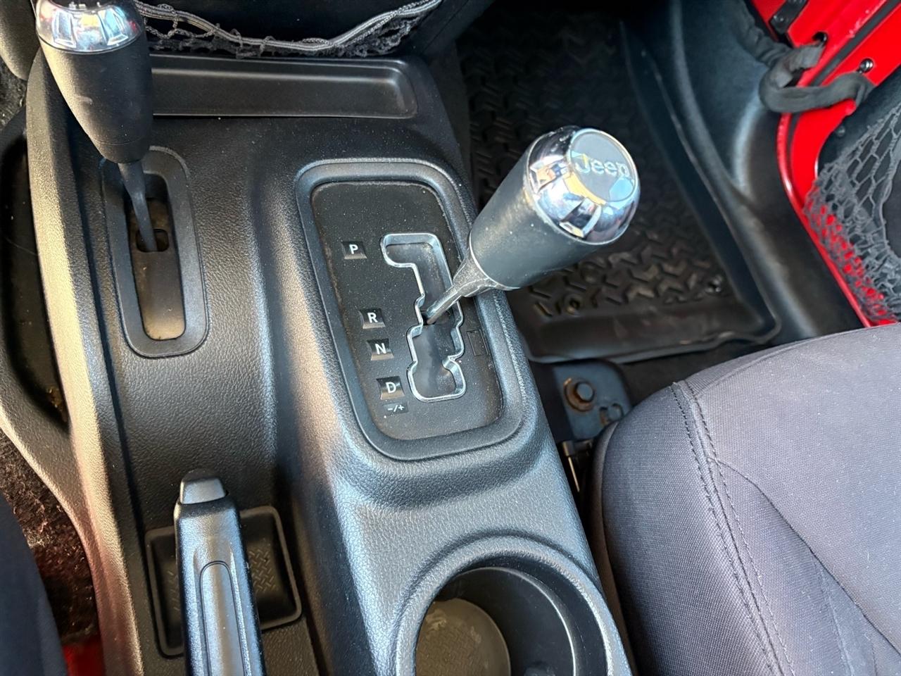 Jeep Wrangler Unlimited 4WD 4dr Sport 2014