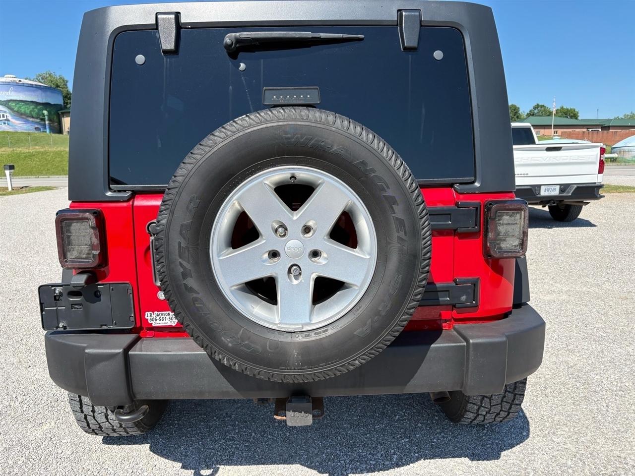 Jeep Wrangler Unlimited 4WD 4dr Sport 2014