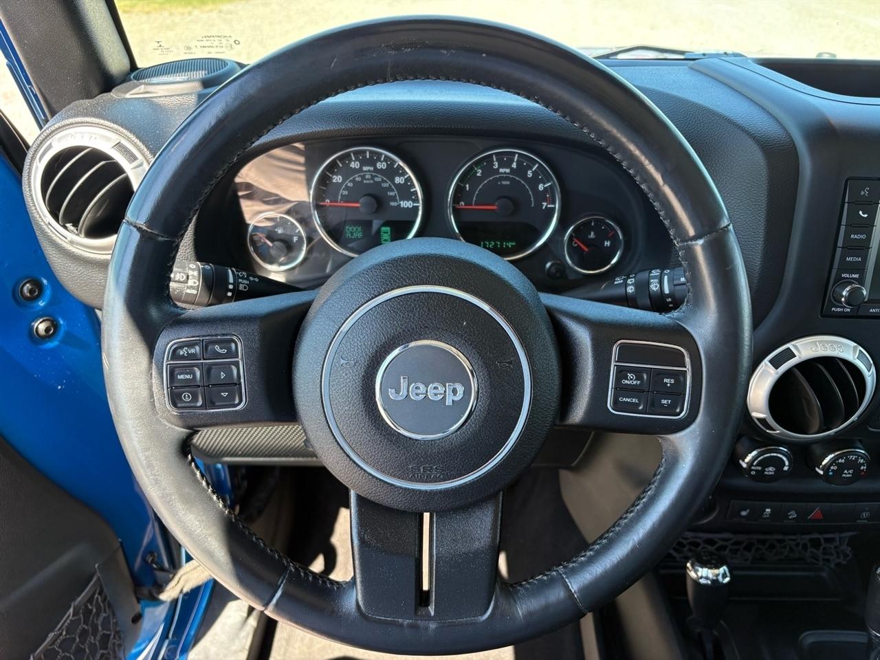 Jeep Wrangler Unlimited 4WD 4dr Sahara 2015