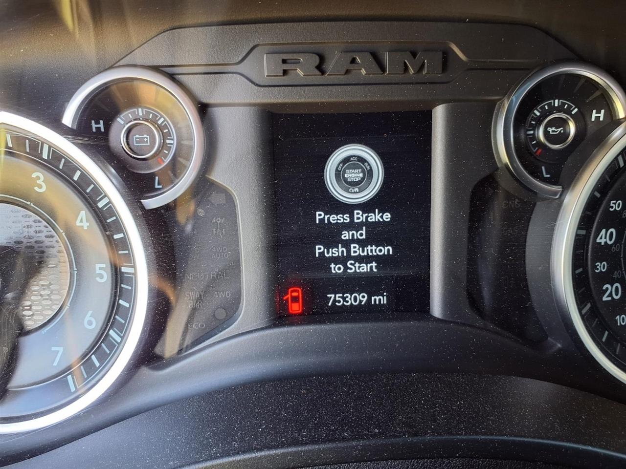 RAM 1500 Big Horn/Lone Star 4x4 Crew Cab 5'7" Box 2019