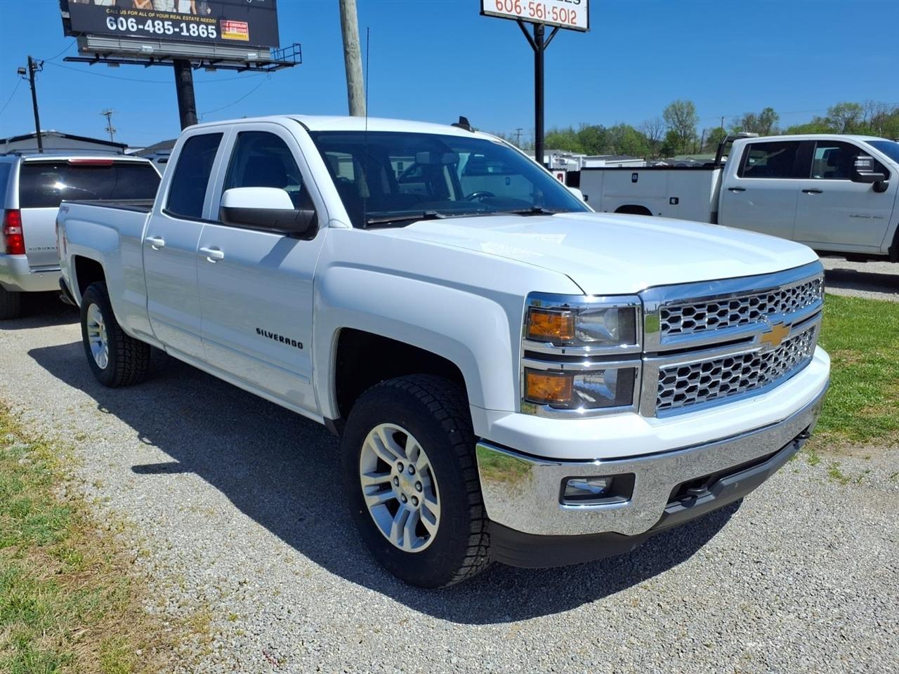 Chevrolet Silverado 1500 4WD Double Cab 143.5" LT w/1LT 2015