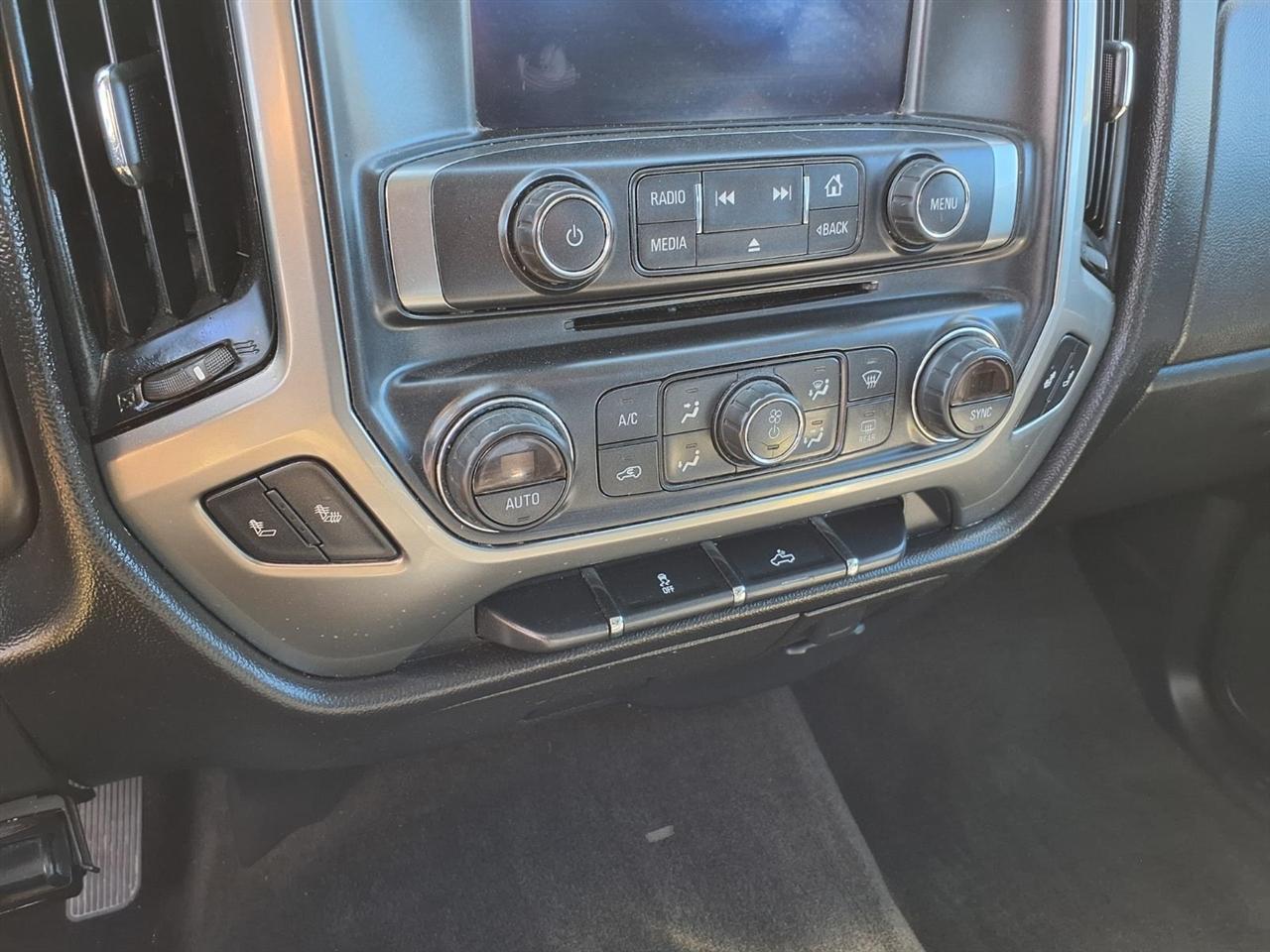 Chevrolet Silverado 1500 4WD Double Cab 143.5" LT w/1LT 2015