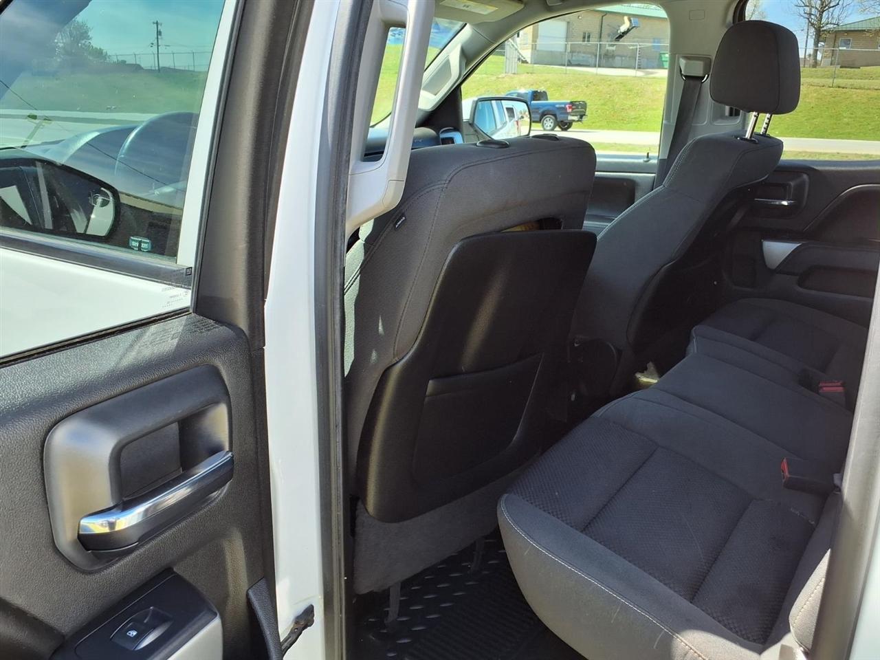 Chevrolet Silverado 1500 4WD Double Cab 143.5" LT w/1LT 2015