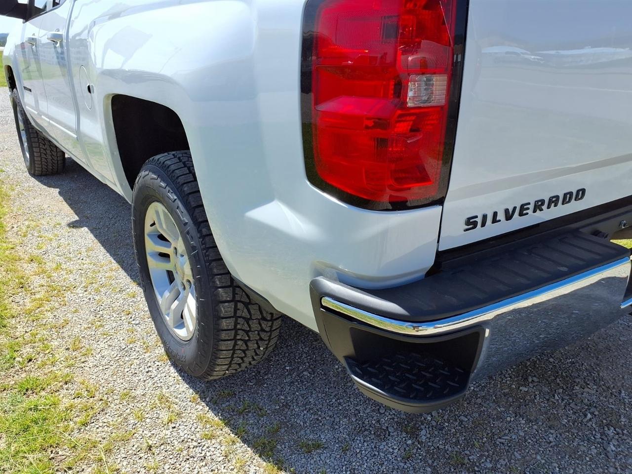 Chevrolet Silverado 1500 4WD Double Cab 143.5" LT w/1LT 2015