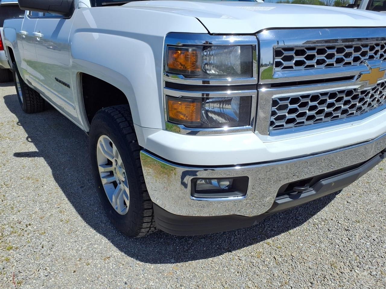 Chevrolet Silverado 1500 4WD Double Cab 143.5" LT w/1LT 2015