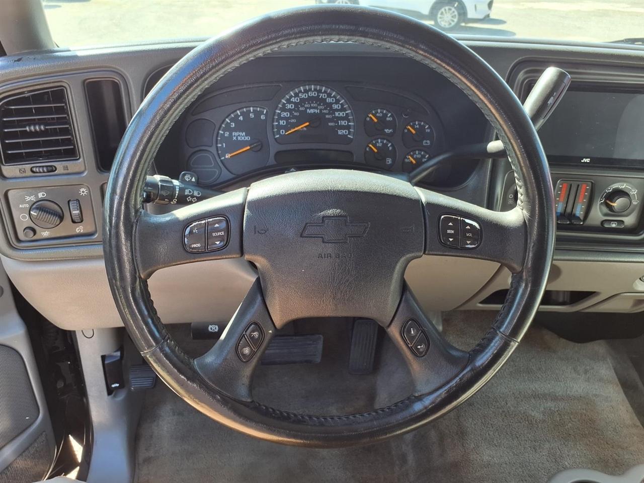 Chevrolet Suburban 4dr 1500 LS 2005