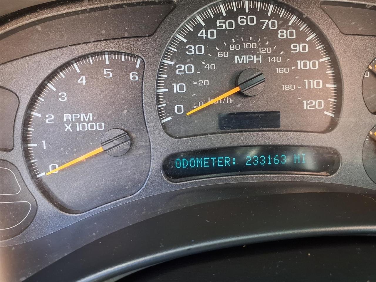 Chevrolet Suburban 4dr 1500 LS 2005