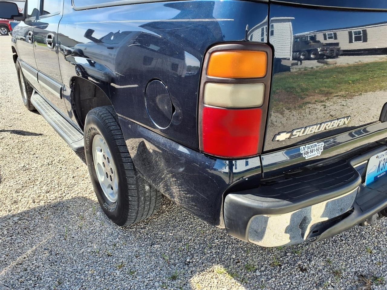 Chevrolet Suburban 4dr 1500 LS 2005