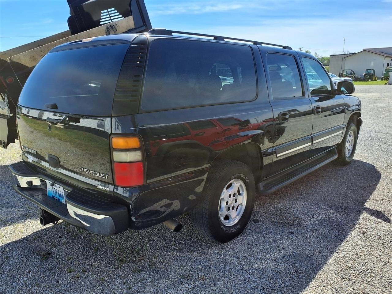 Chevrolet Suburban 4dr 1500 LS 2005