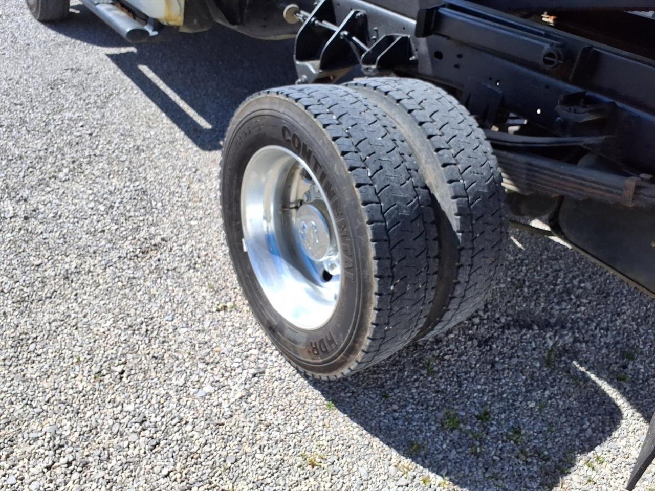 RAM 5500 Chassis Cab Tradesman 4x2 Reg Cab 60" CA 144.5" WB 2019