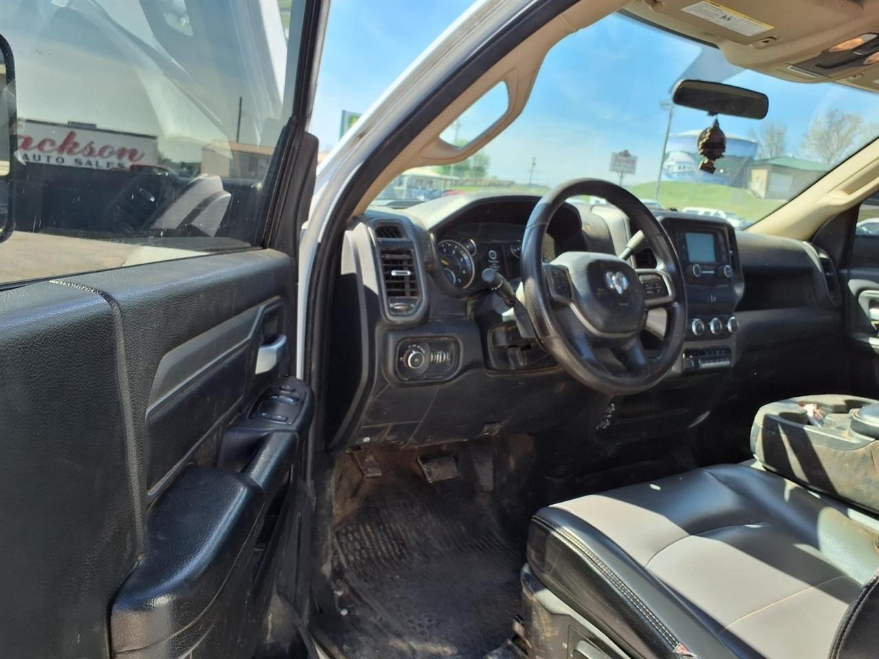 RAM 5500 Chassis Cab Tradesman 4x2 Reg Cab 60" CA 144.5" WB 2019