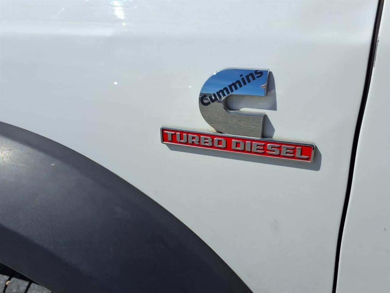 RAM 5500 Chassis Cab Tradesman 4x2 Reg Cab 60" CA 144.5" WB 2019