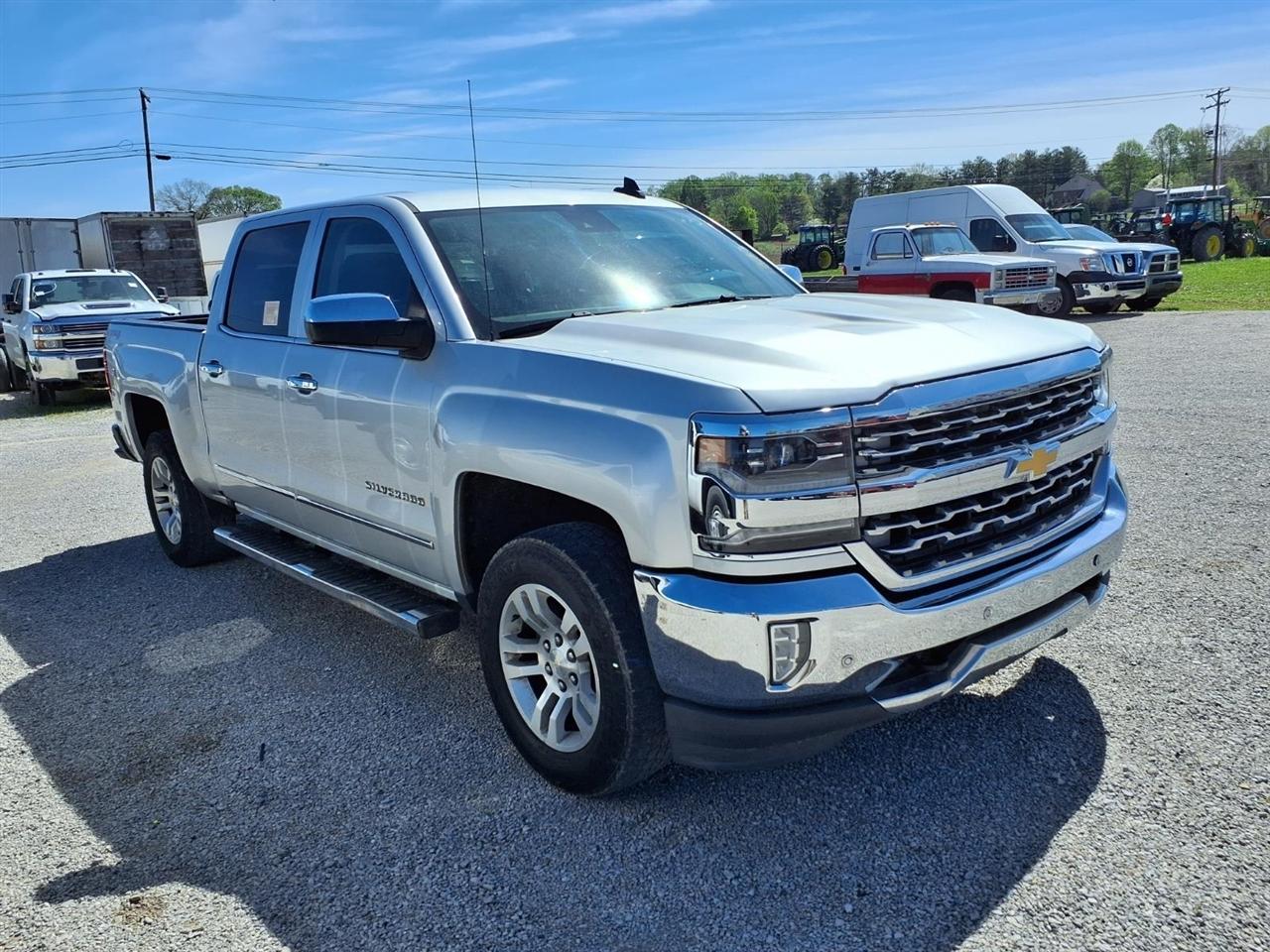 Chevrolet Silverado 1500 4WD Crew Cab 143.5" LTZ w/1LZ 2016