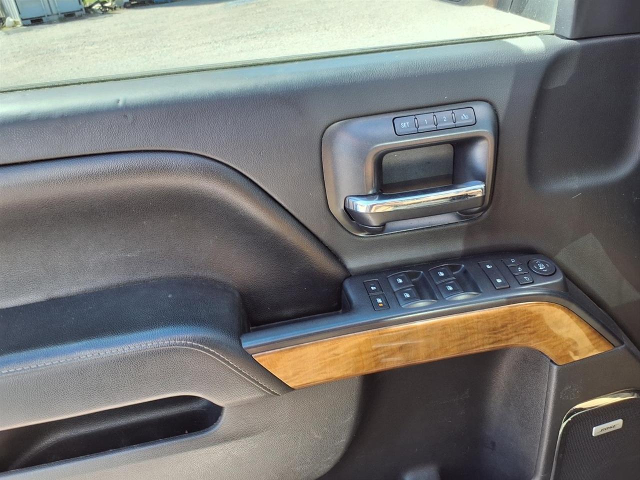 Chevrolet Silverado 1500 4WD Crew Cab 143.5" LTZ w/1LZ 2016