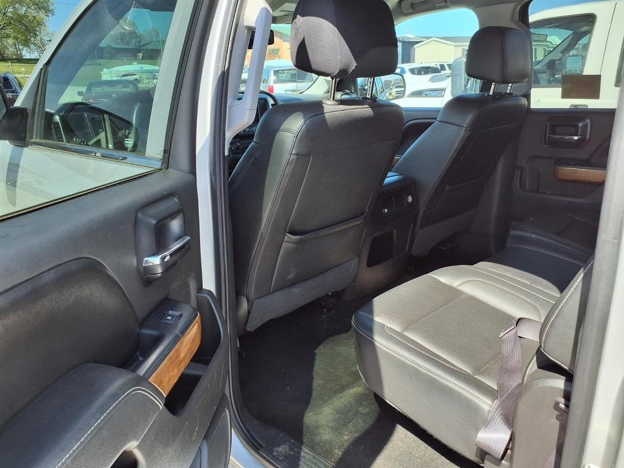 Chevrolet Silverado 1500 4WD Crew Cab 143.5" LTZ w/1LZ 2016