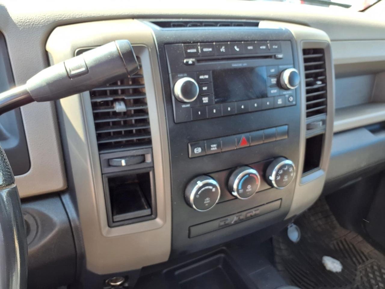 RAM 3500 4WD Crew Cab 169" ST 2011