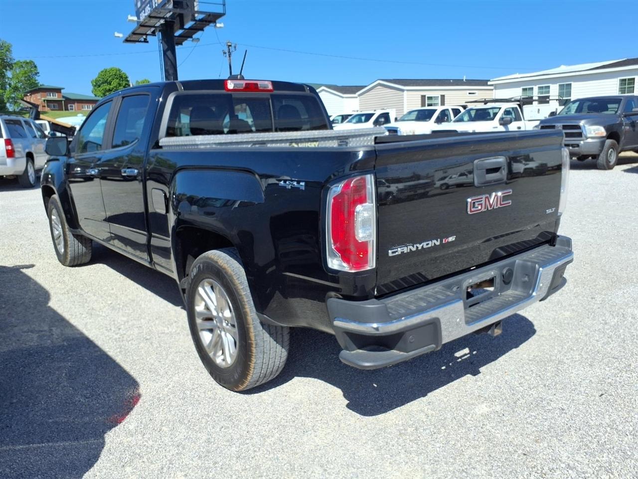 GMC Canyon 4WD Crew Cab 140.5" SLT 2019