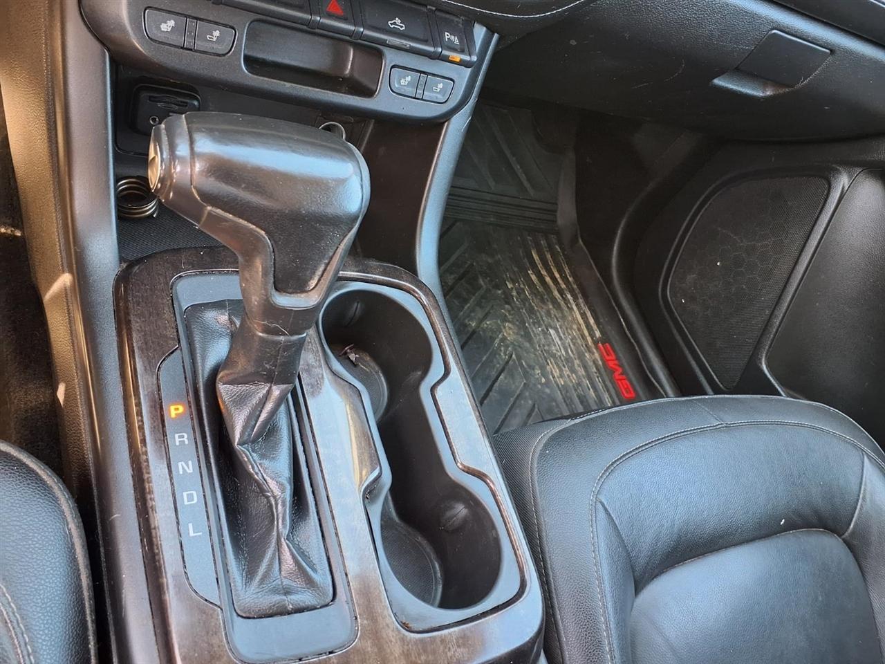 GMC Canyon 4WD Crew Cab 140.5" SLT 2019