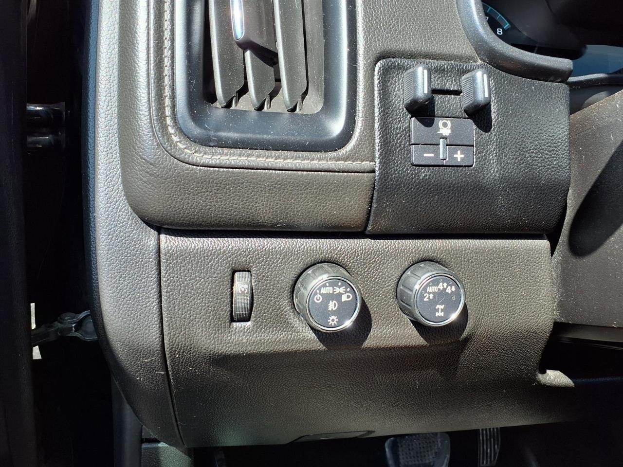 GMC Canyon 4WD Crew Cab 140.5" SLT 2019