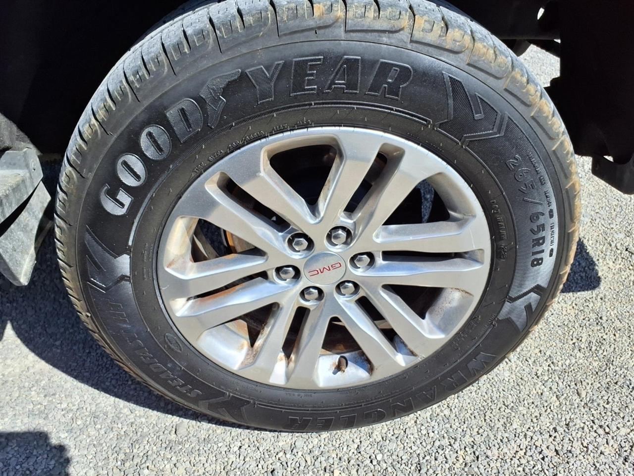 GMC Canyon 4WD Crew Cab 140.5" SLT 2019