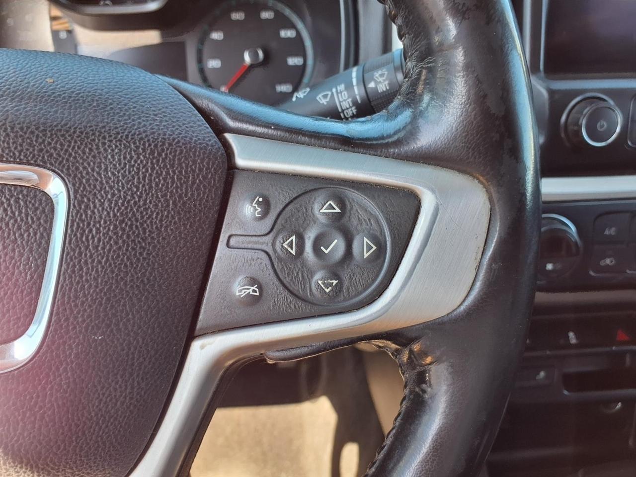 GMC Canyon 4WD Crew Cab 140.5" SLT 2019