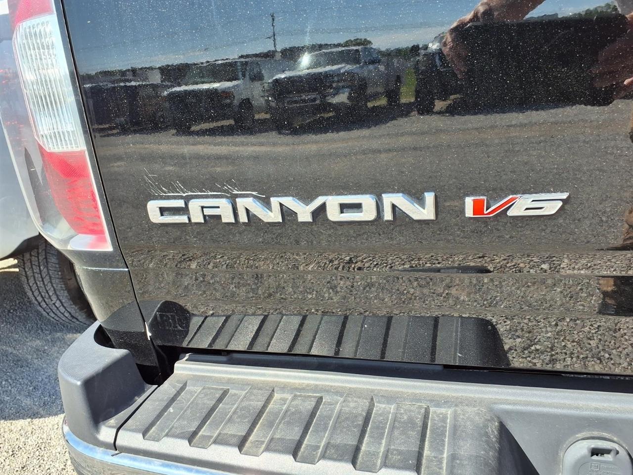 GMC Canyon 4WD Crew Cab 140.5" SLT 2019