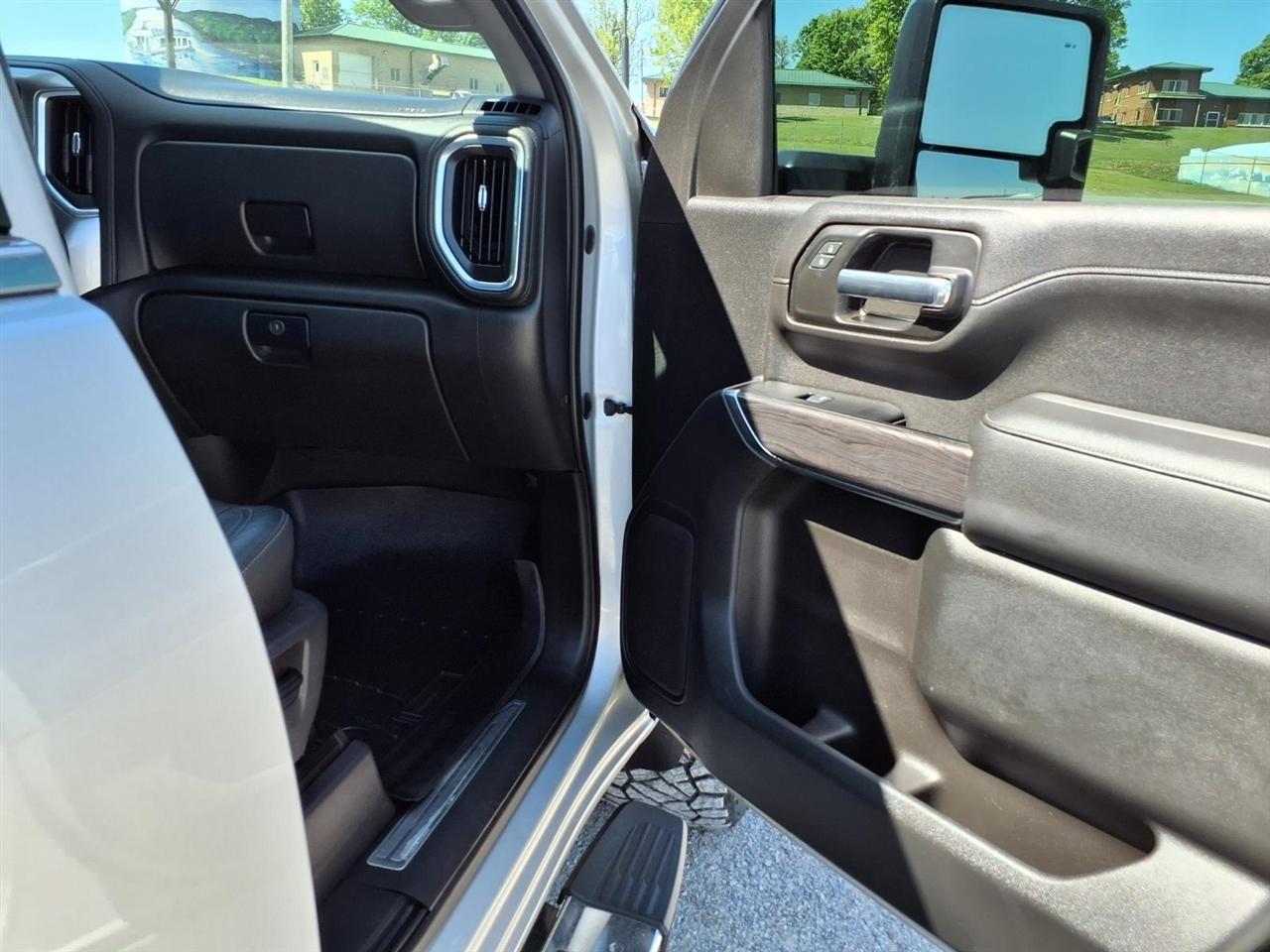 Chevrolet Silverado 2500HD 4WD Crew Cab 159" LTZ 2020