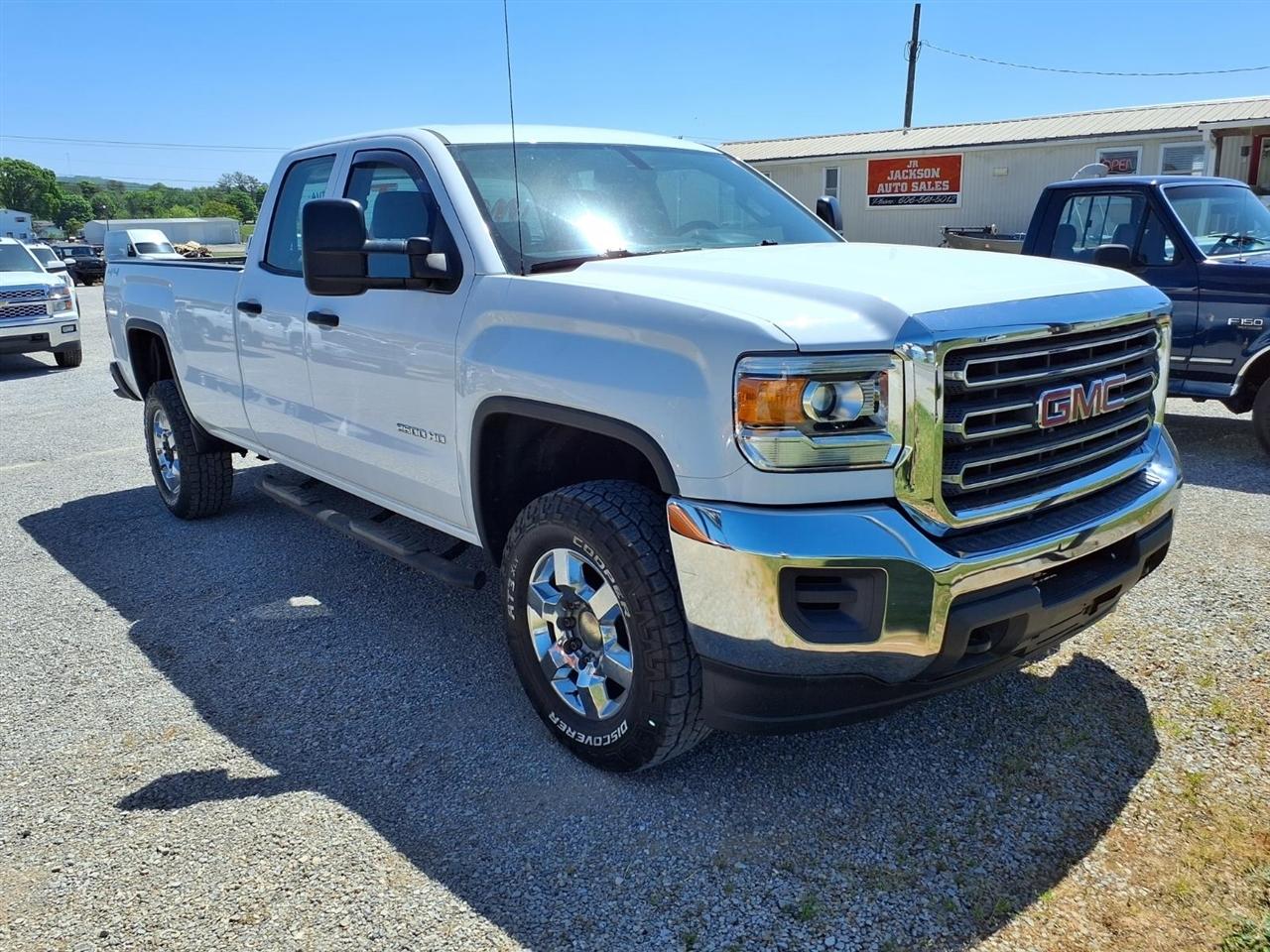 GMC Sierra 2500HD 4WD Double Cab 158.1" 2015